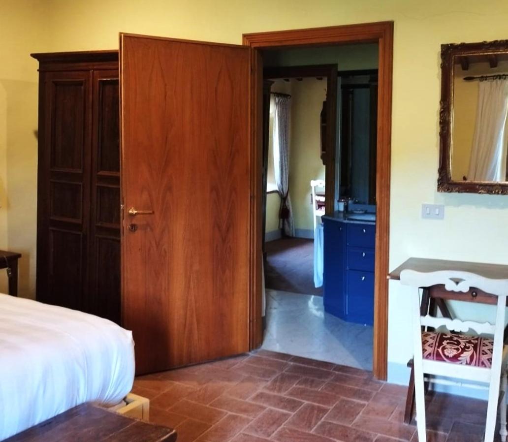 Borgo Livernano Рада ин Шанти Номер фото